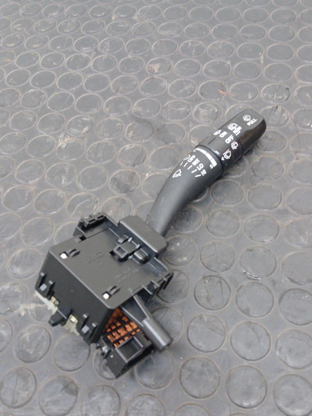 Commodo d'essuie glaces KIA CARENS 3 Diesel - 1