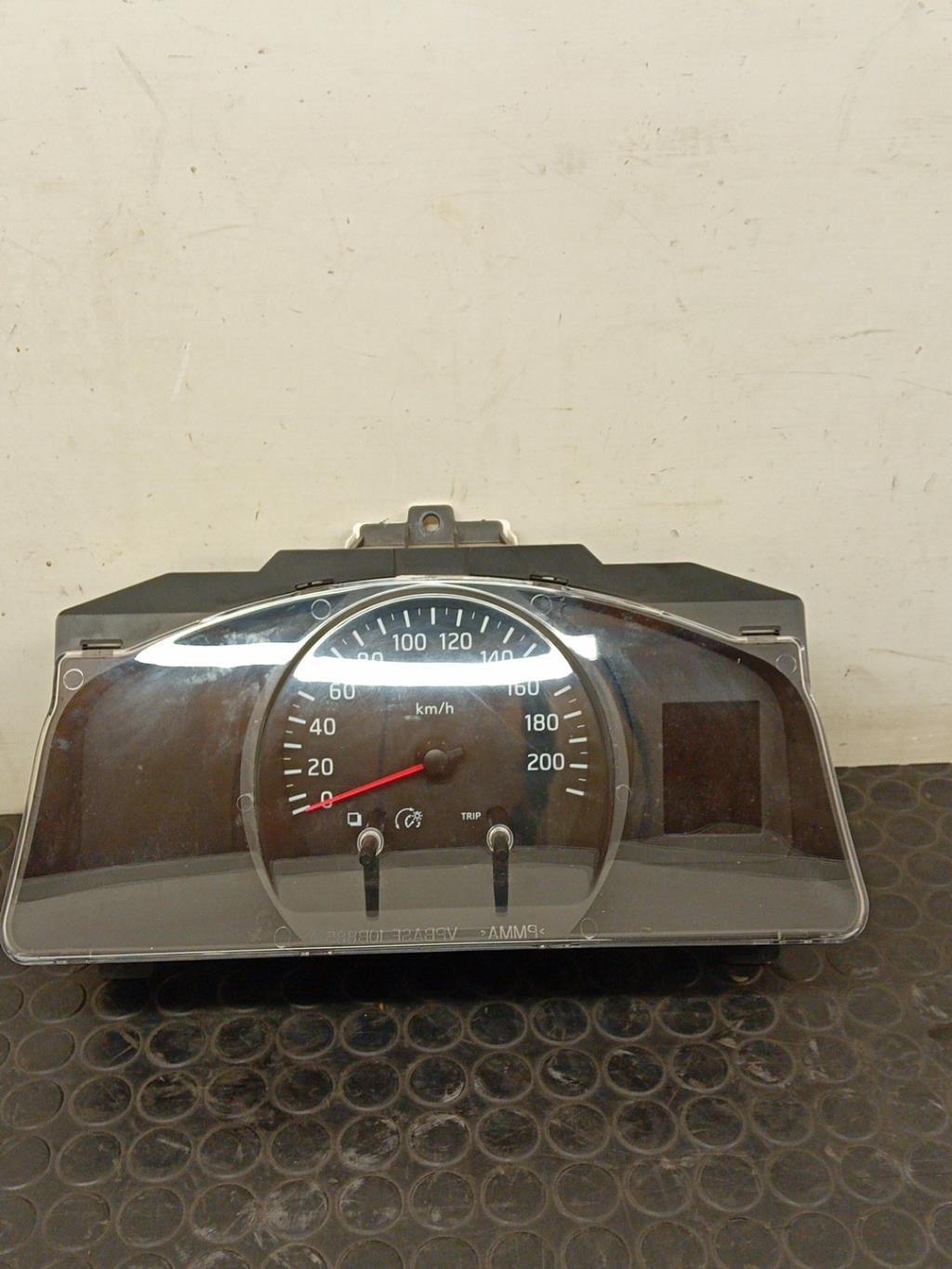 Compteur NISSAN NV200  - 1