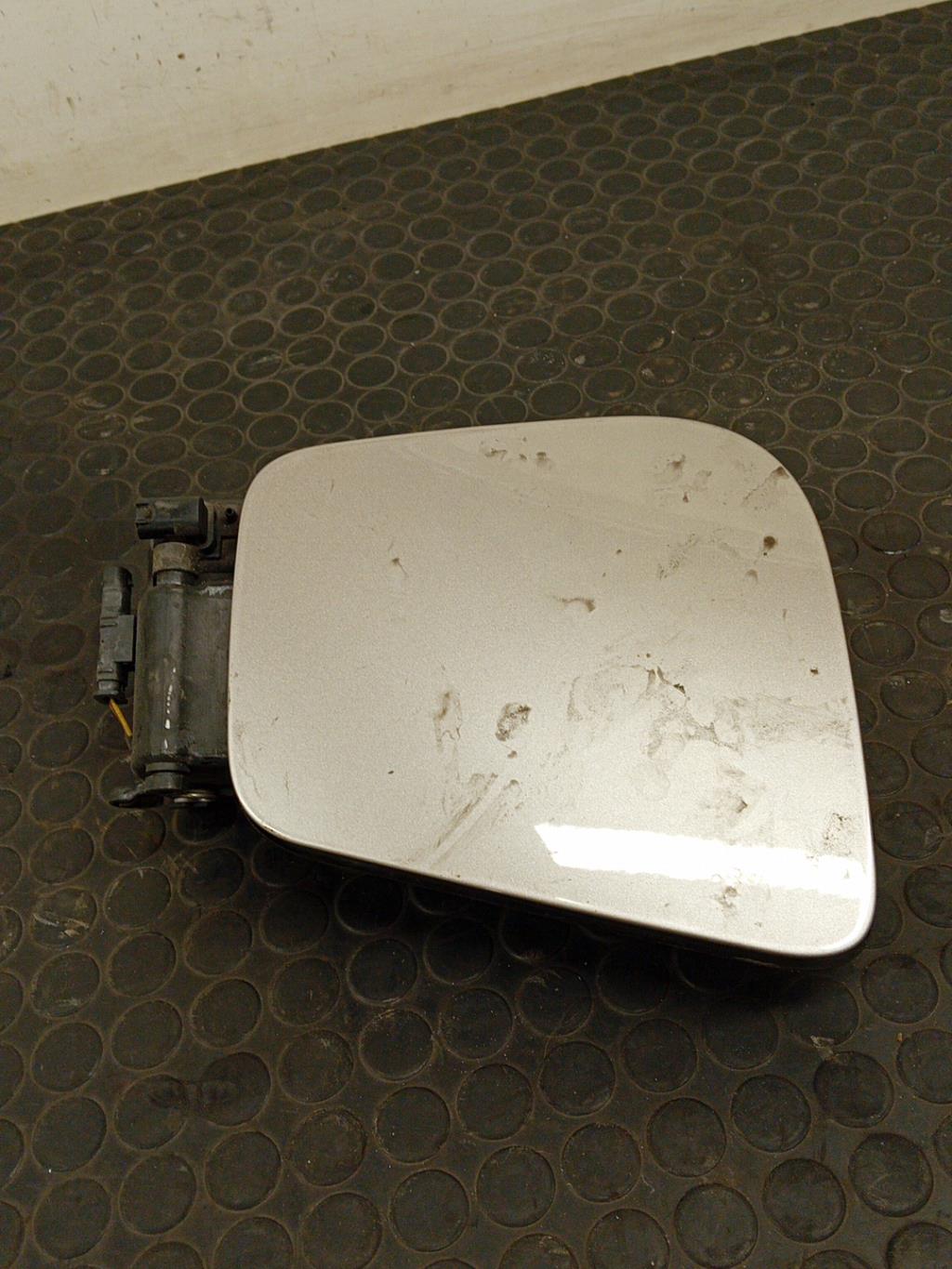Trappe d'essence BMW I3  - 1