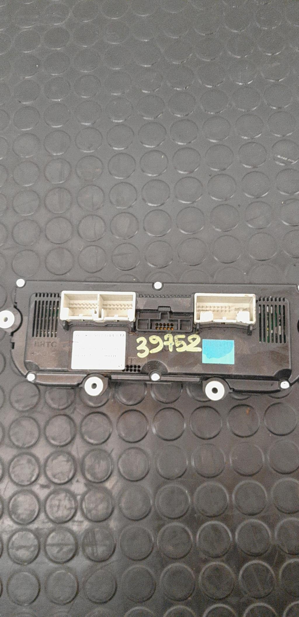 Commande chauffage VOLKSWAGEN TOURAN 2 Diesel - 1