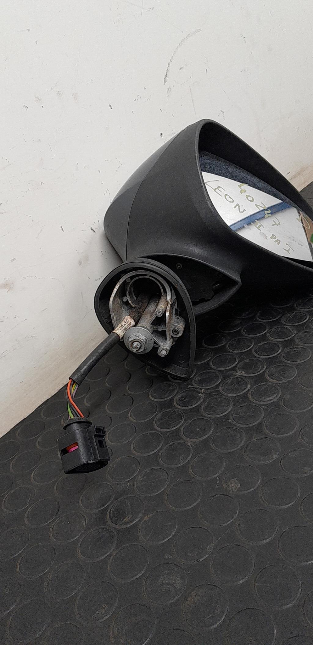 Retroviseur droit SEAT LEON 2 PHASE 1 Diesel - 1