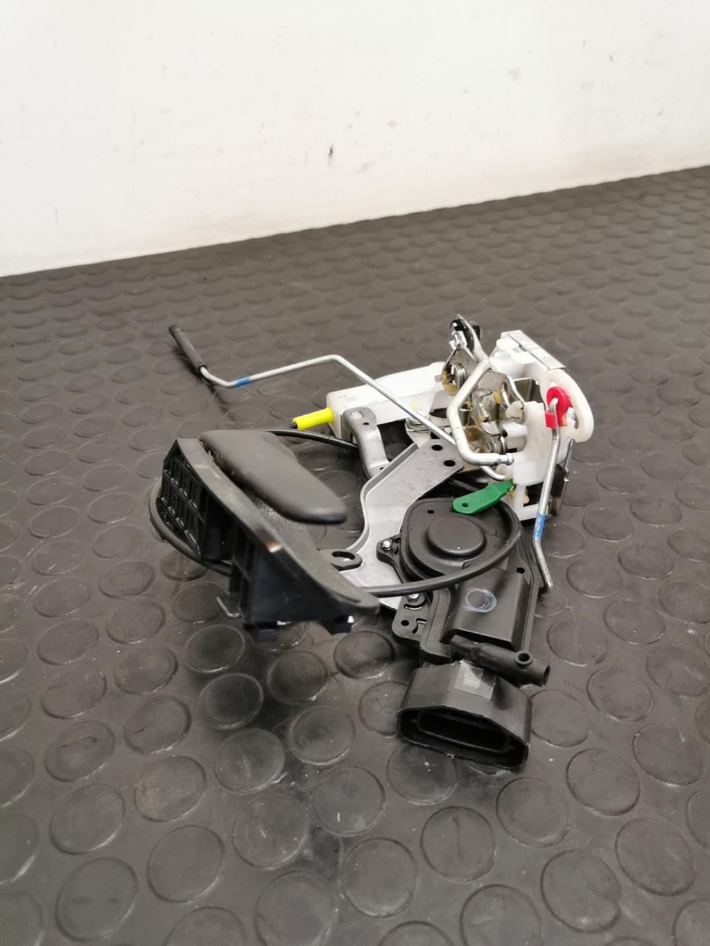 Serrure avant gauche CITROEN C1 1 PHASE 2 Essence - 1