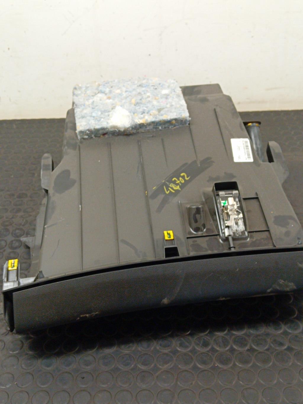Boite a gants RENAULT MEGANE 4 PHASE 1 Diesel - 1