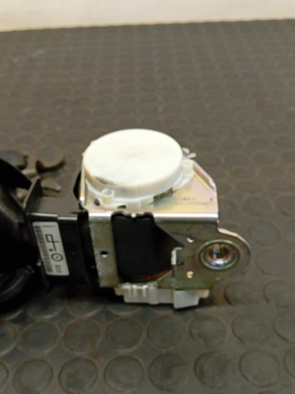 Ceinture avant droit BMW SERIE 3 E90 PHASE 1 Diesel - 1