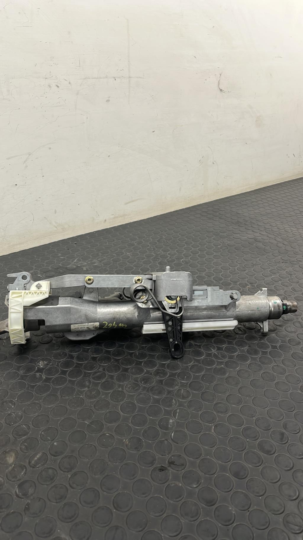 Colonne de direction MERCEDES CLASSE E 210 PHASE 2 Diesel - 1