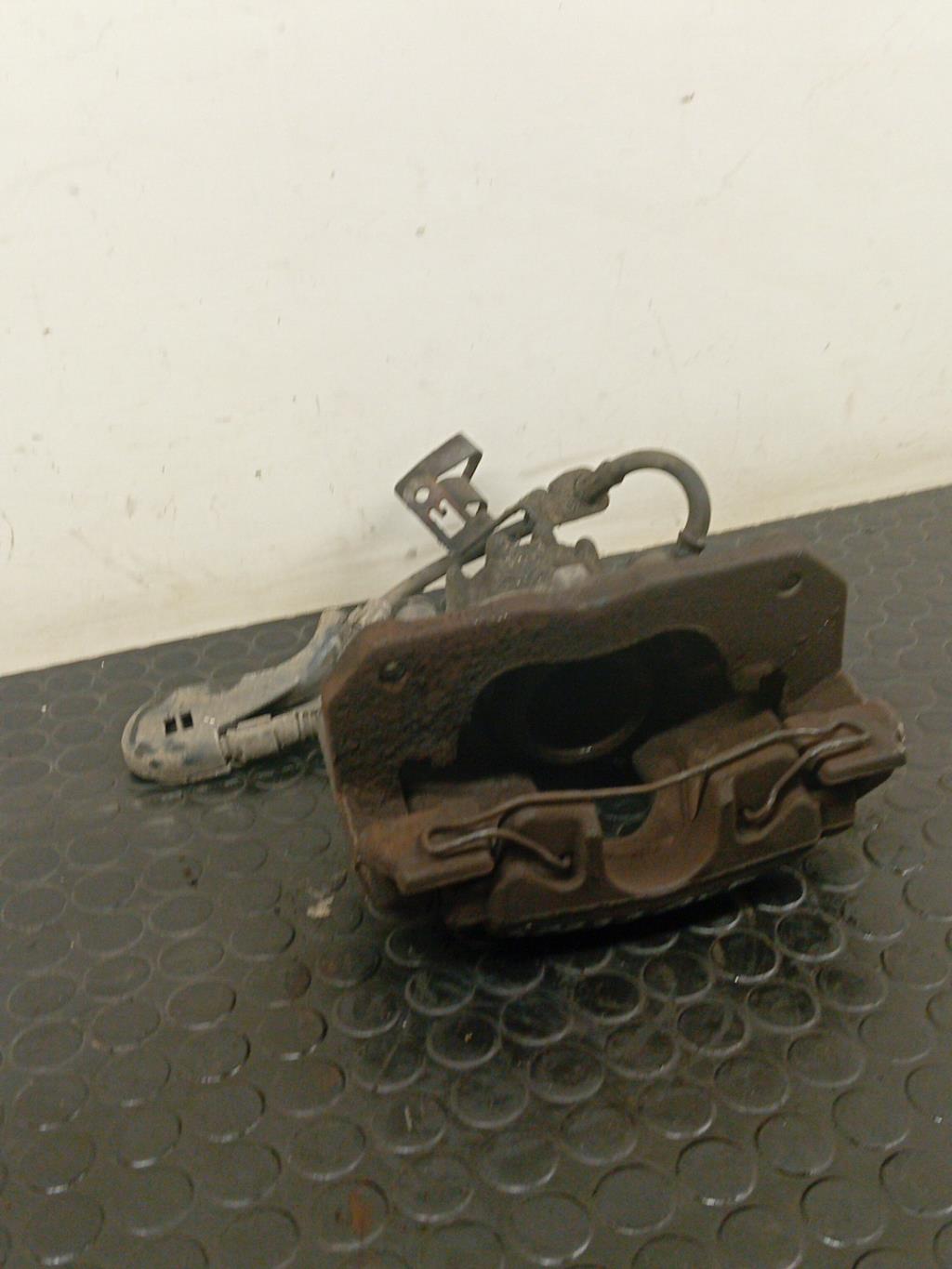 Etrier avant droit (freinage) CITROEN C5 2 Diesel - 1