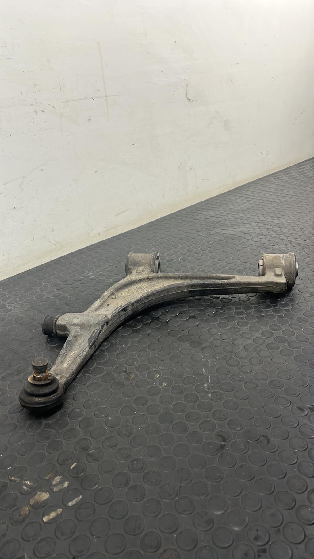 Triangle superieur arriere gauche RENAULT MASTER 2 PHASE 1 Diesel - 1