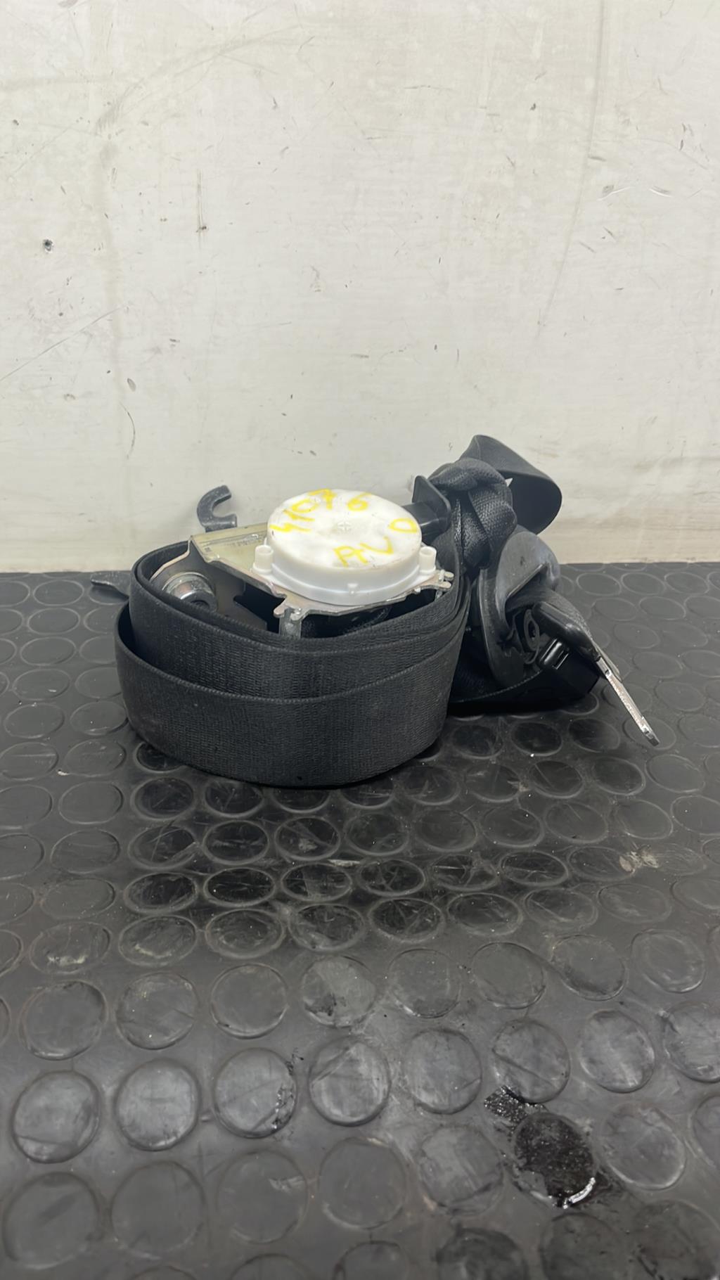 Ceinture avant droit BMW SERIE 3 E90 PHASE 1 Diesel - 1
