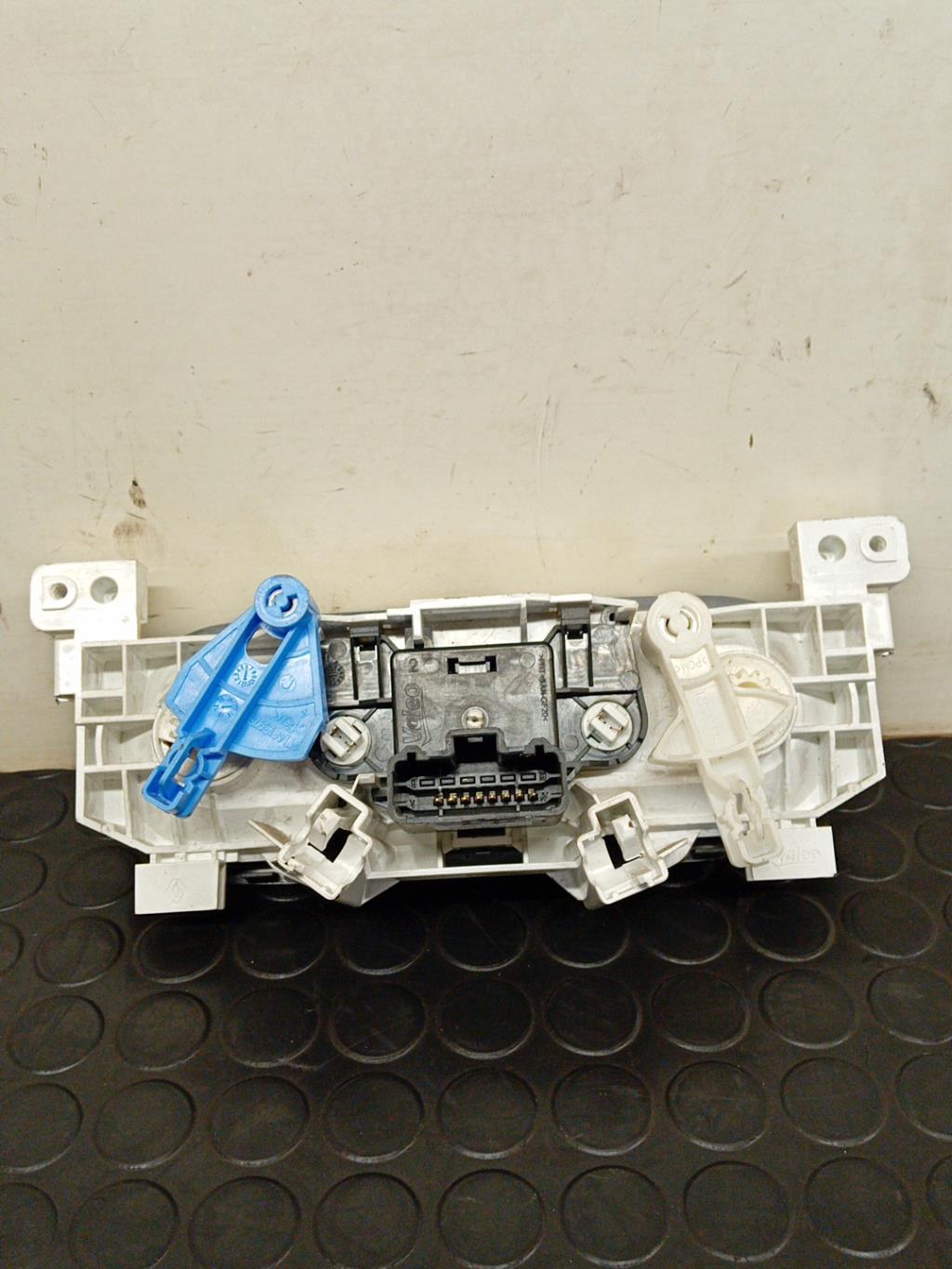 Commande chauffage RENAULT TRAFIC 3 COURT PHASE 1 Diesel - 1