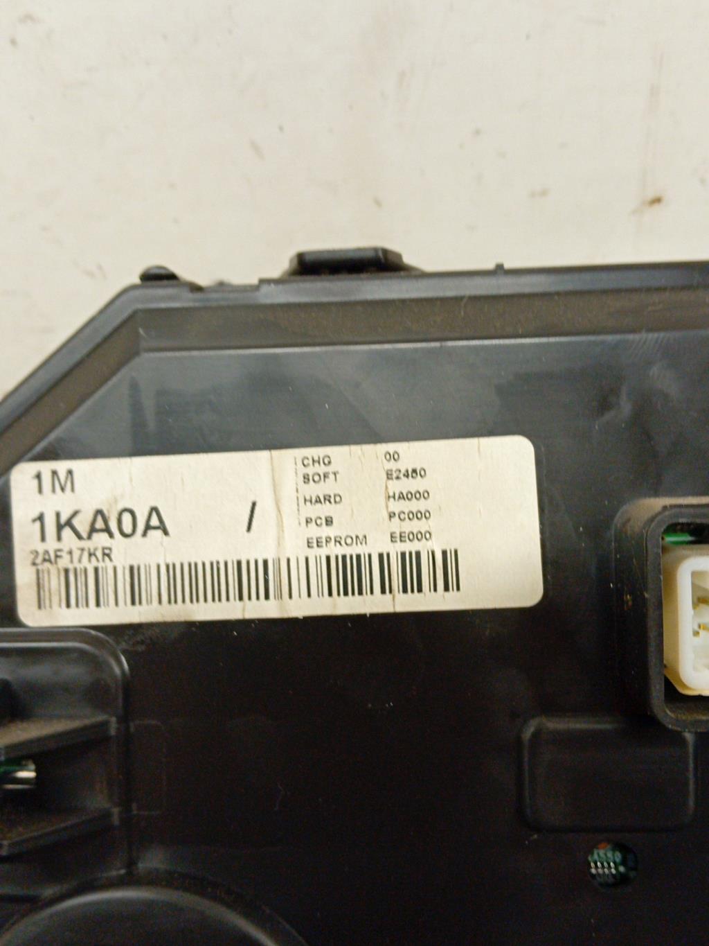 Compteur NISSAN JUKE 1 PHASE 1 Essence - 1