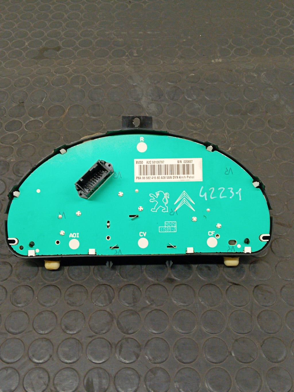 Compteur PEUGEOT 1007 Essence - 1