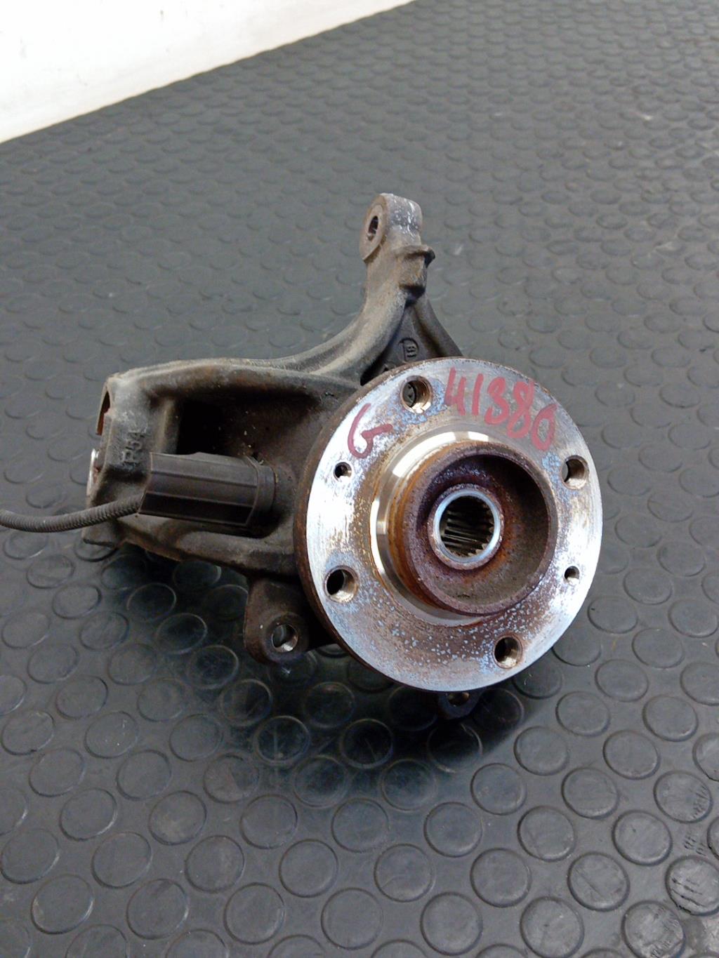 Moyeu avant gauche CITROEN C3 3 PHASE 1 Essence - 1