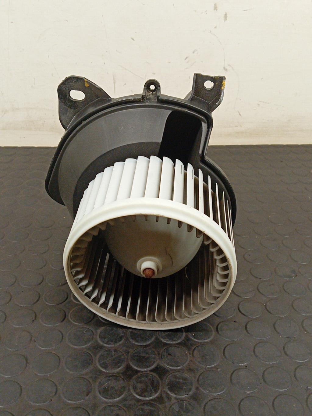 Pulseur d'air OPEL CORSA E Essence - 1