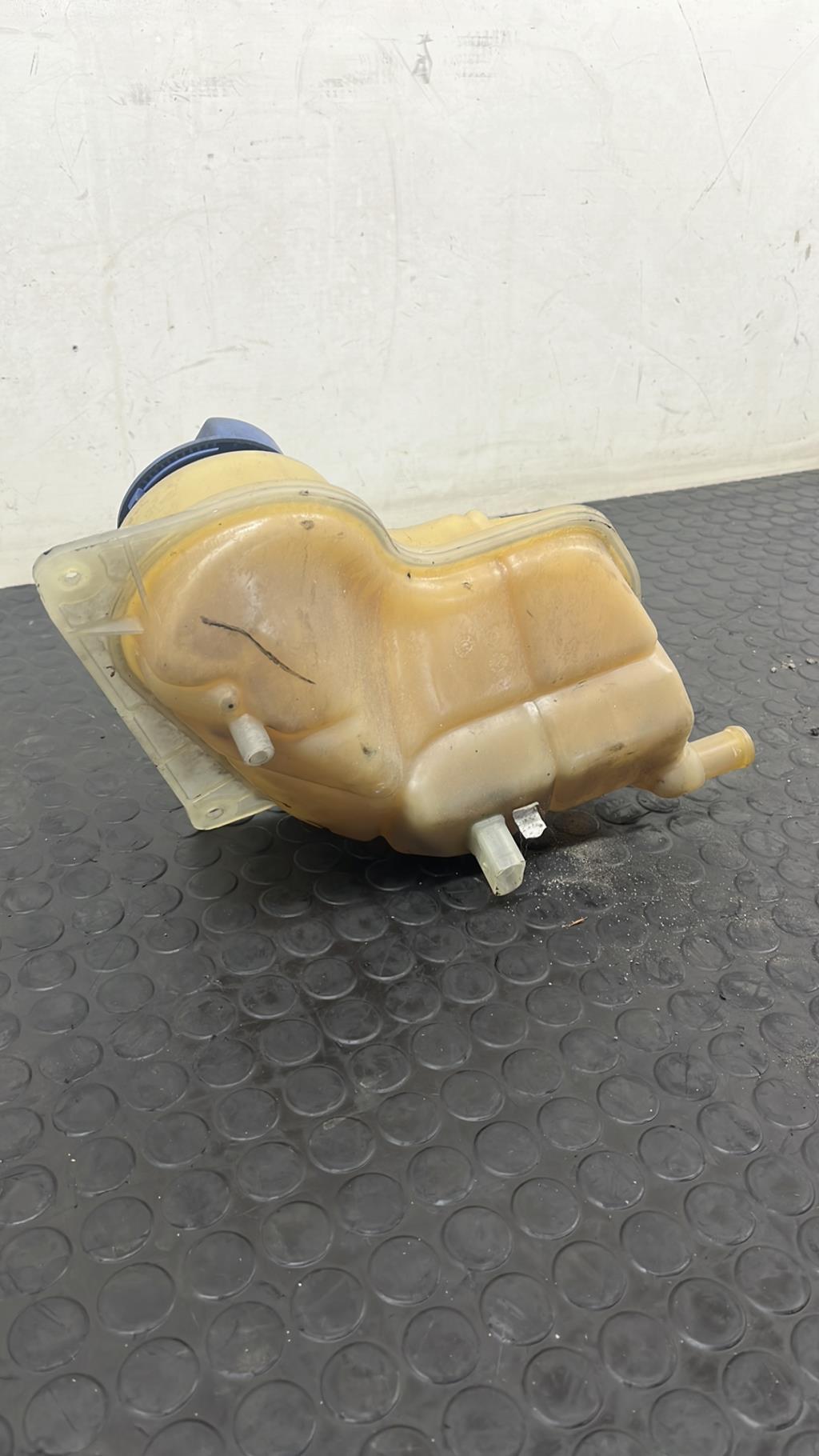 Vase d'expansion VOLKSWAGEN PASSAT 4  - 1