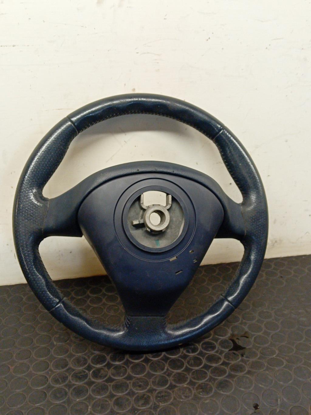 Volant PEUGEOT 1007 Essence - 1