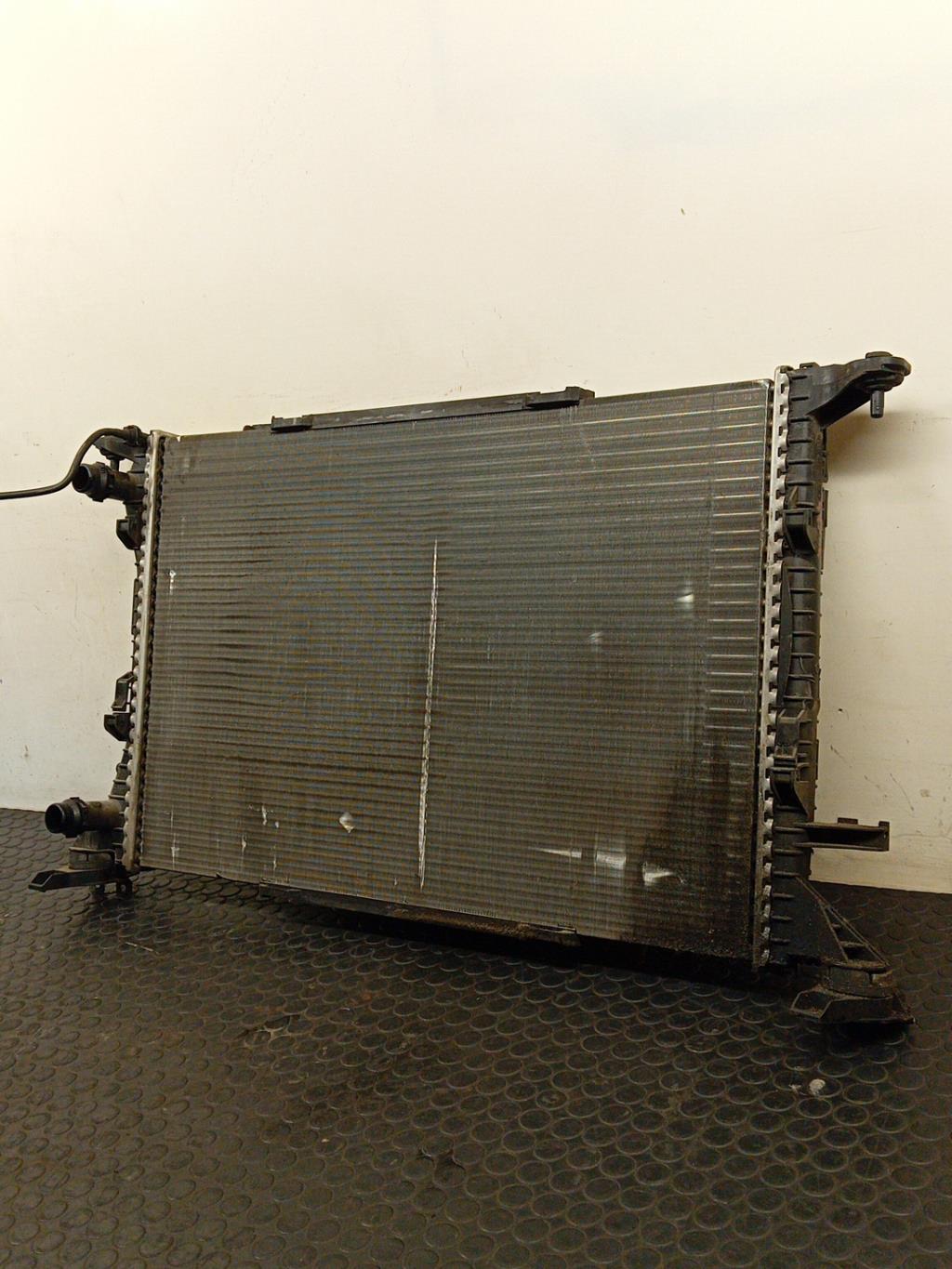 Radiateur eau AUDI A4 3 AVANT PHASE 1 BREAK Diesel - 1