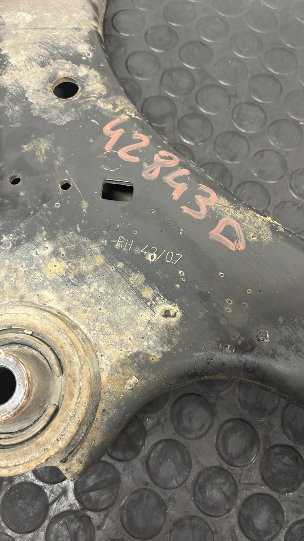 Triangle avant droit FORD MONDEO 3 PHASE 1 Diesel - 1