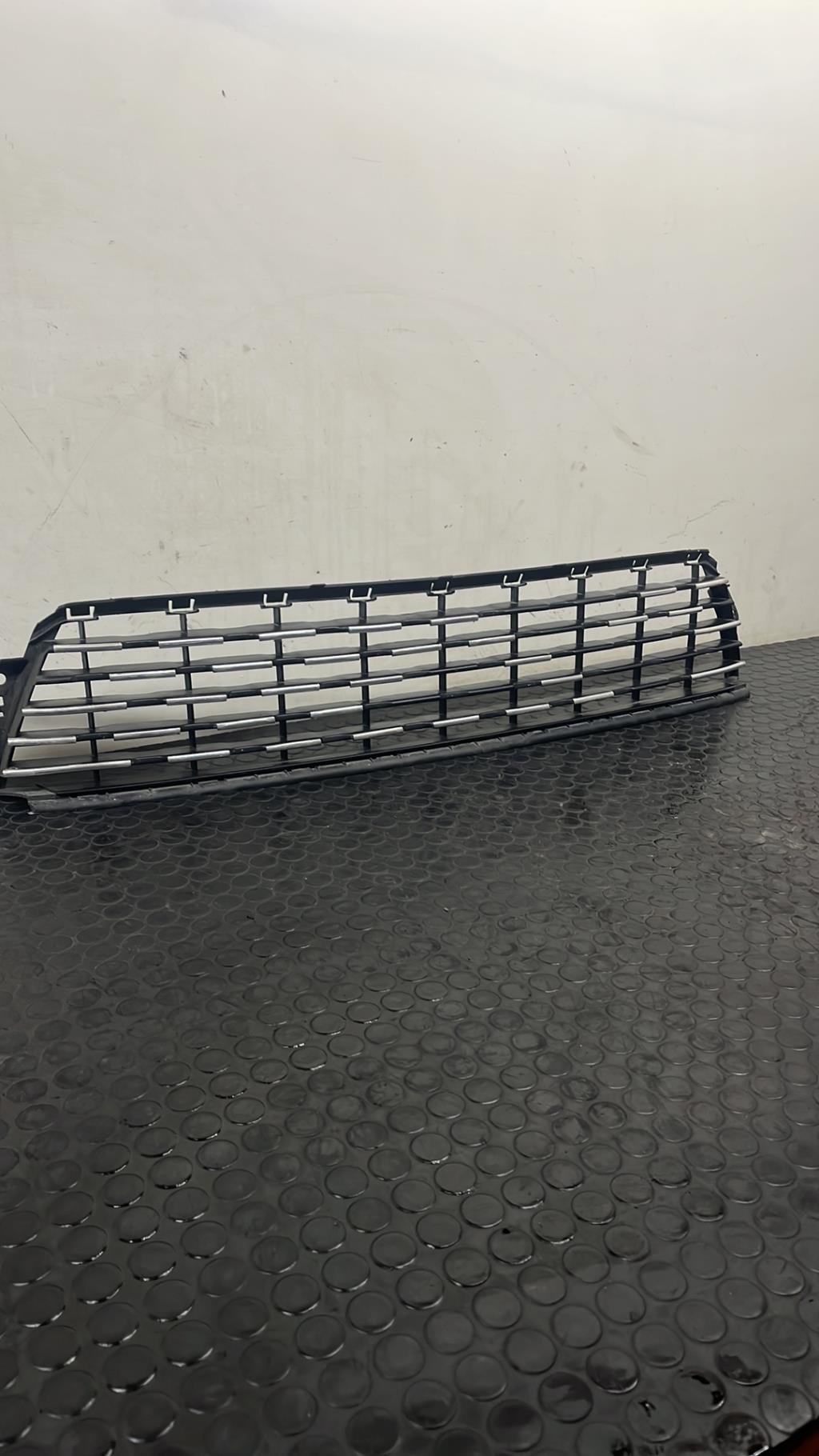Grille de pare choc CITROEN C3 PICASSO  - 1