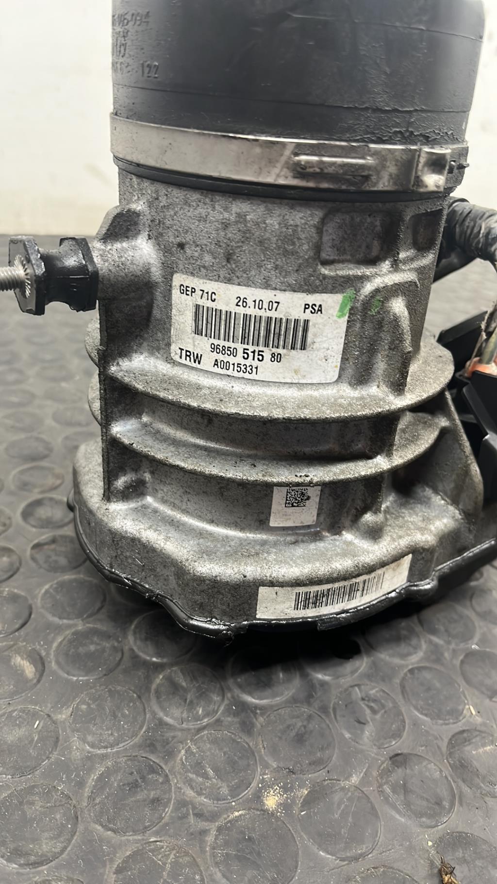 Pompe de direction CITROEN C4 PICASSO 1 Diesel - 1
