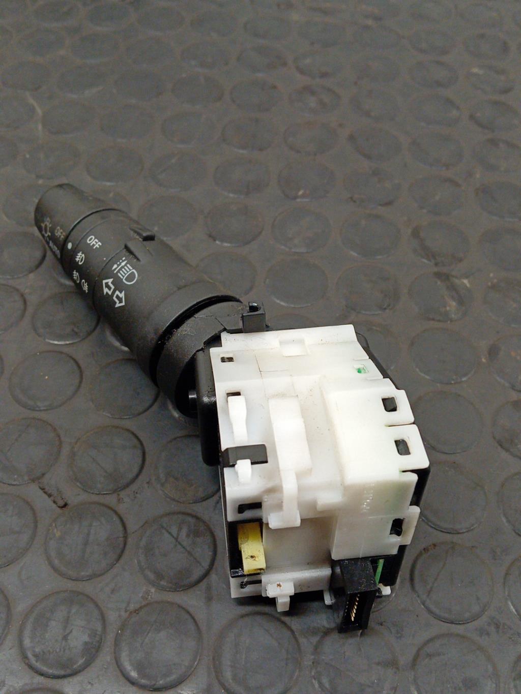 Commande de phare NISSAN NOTE 1 PHASE 1  - 1