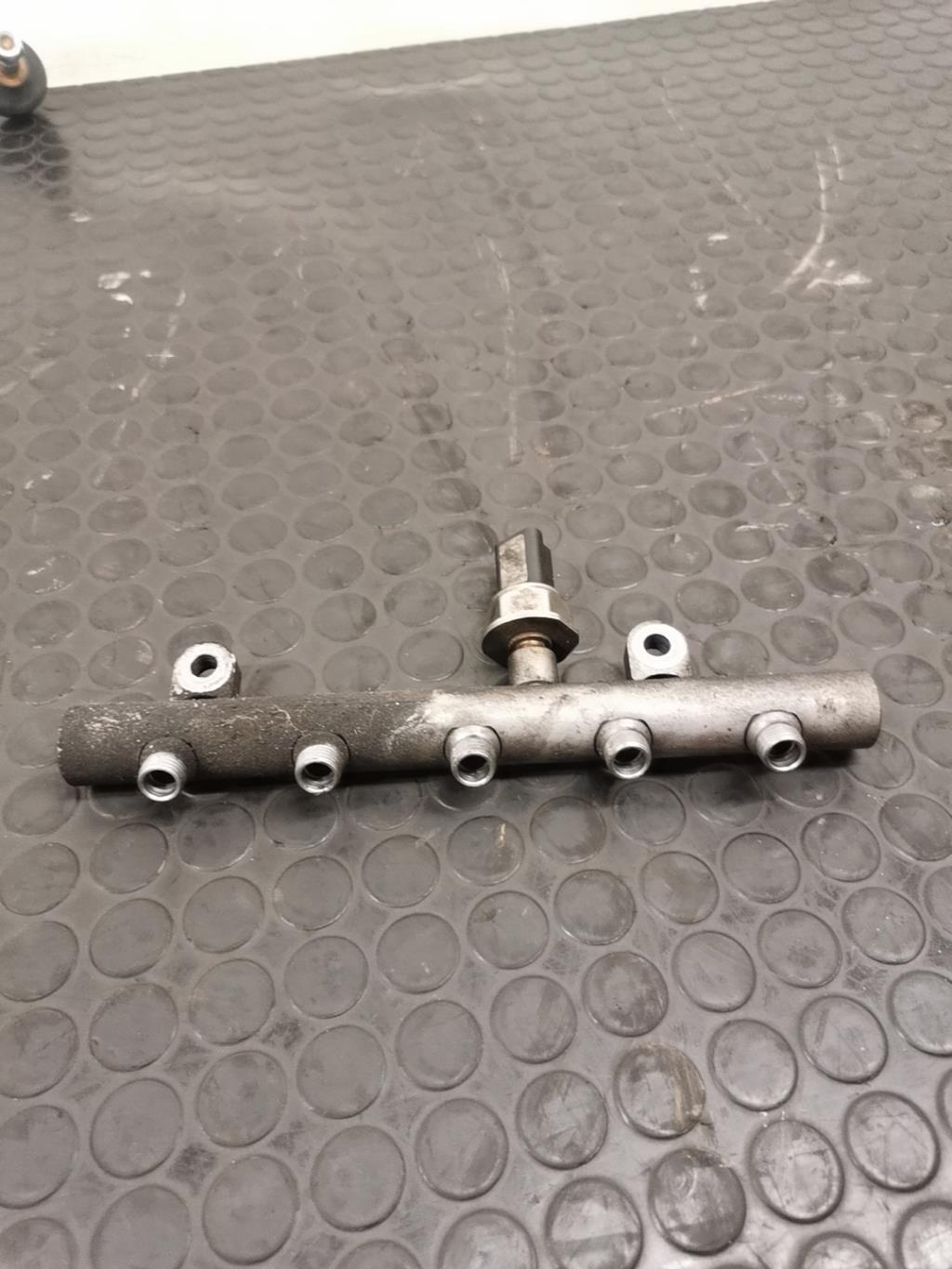 Rampe injection CITROEN C4 1  - 1