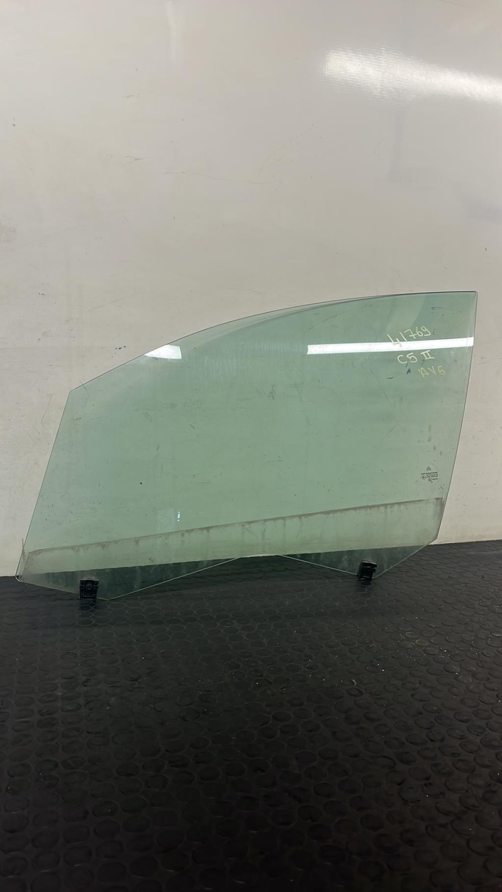 Vitre avant gauche CITROEN C5 2  - 1