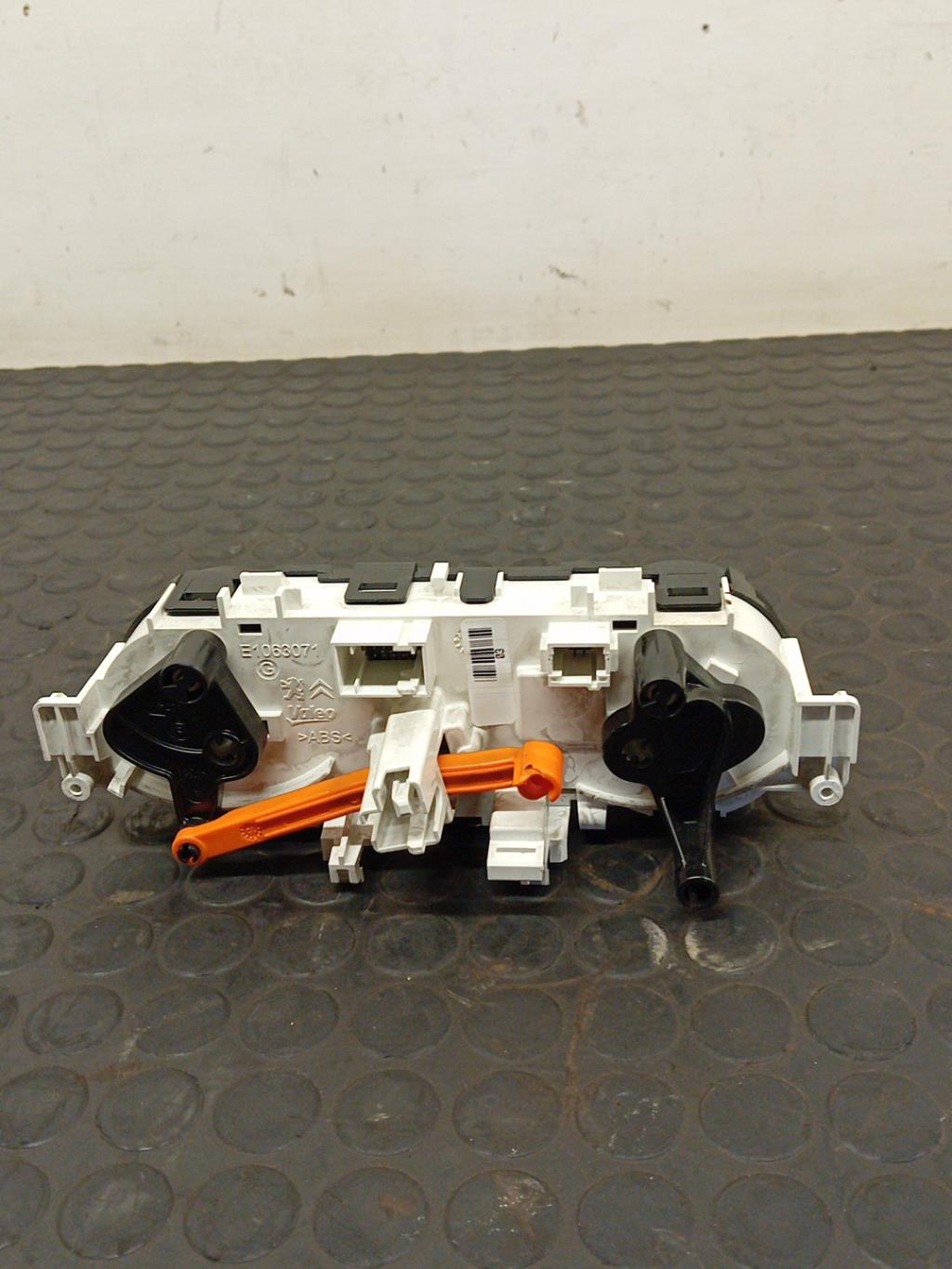 Commande chauffage PEUGEOT 208 1 PHASE 2 Diesel - 1