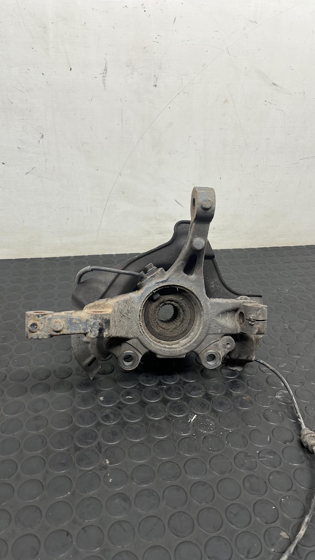 Moyeu avant droit CITROEN NEMO Diesel - 1