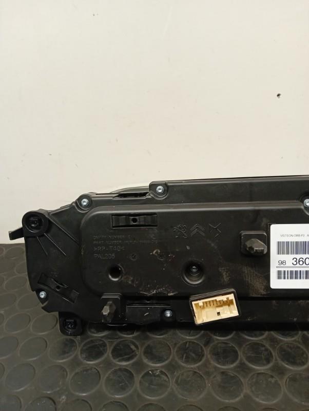 Compteur PEUGEOT 2008 2 Essence - 1