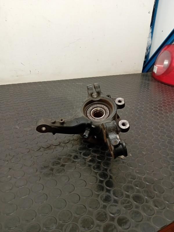 Moyeu avant droit PEUGEOT 2008 2 Essence - 1