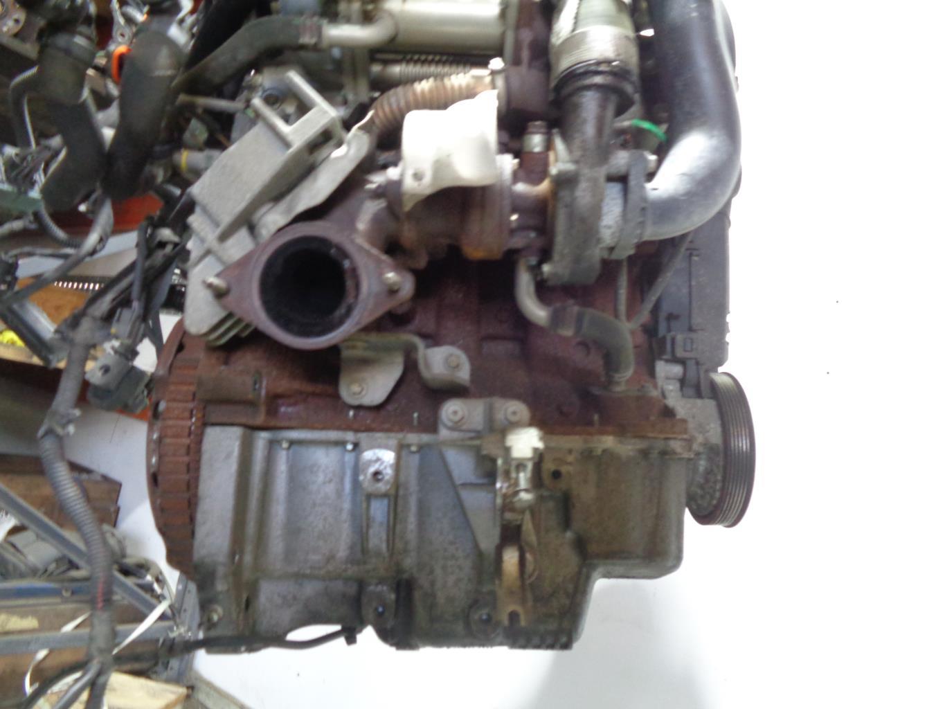 Moteur RENAULT CLIO 3  - 1