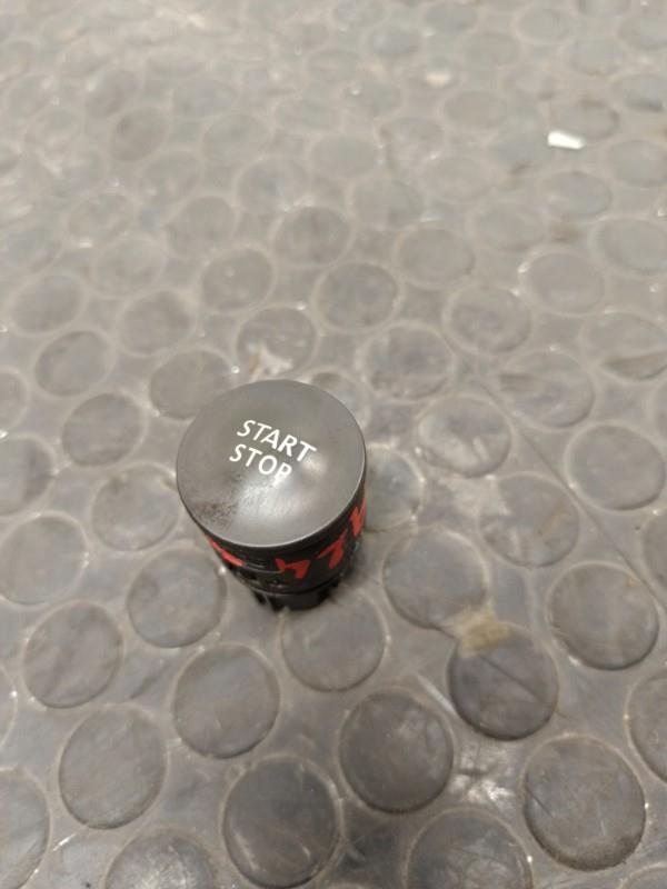Bouton de demarrage RENAULT CLIO 4 PHASE 2 Diesel - 1