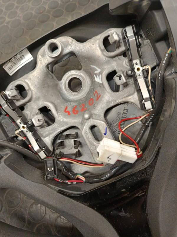 Volant RENAULT CLIO 4 PHASE 1 Diesel - 1