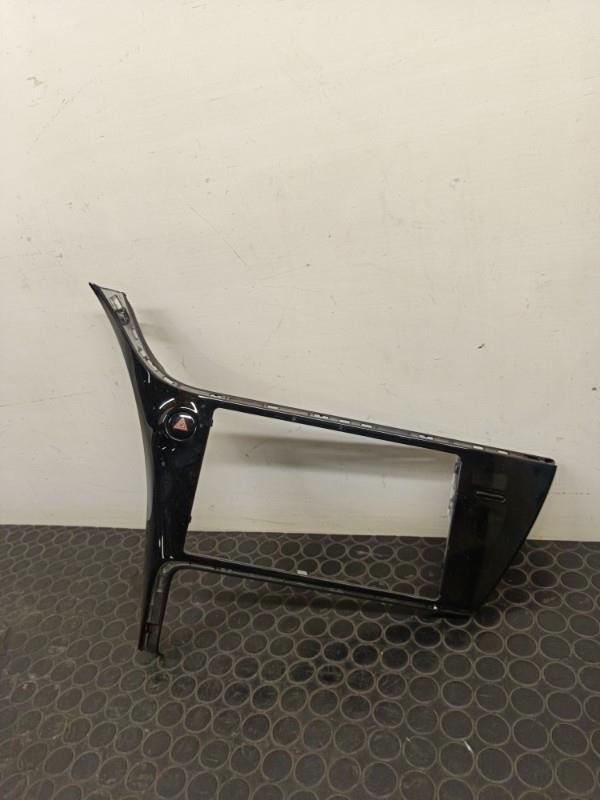 Bouton de warning TOYOTA AURIS 2 PHASE 2 Essence/Hybride - 1