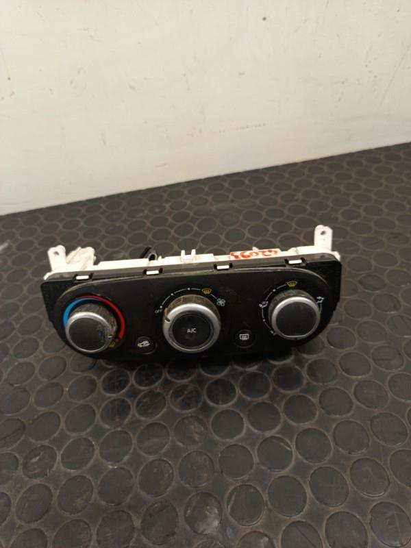 Commande chauffage RENAULT CLIO 4 PHASE 1  - 1