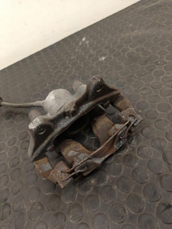Etrier avant droit (freinage) RENAULT CLIO 4 PHASE 1  - 1