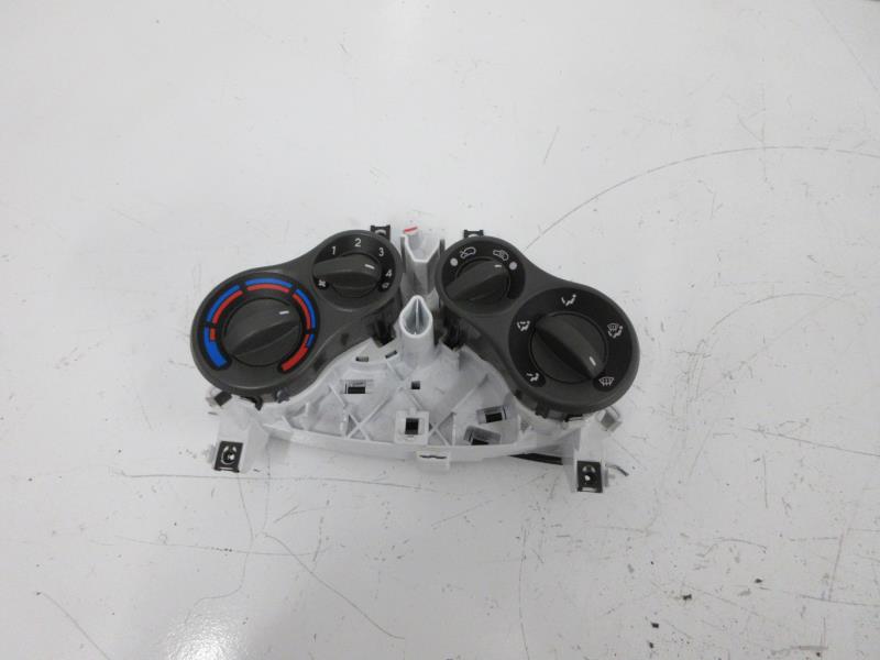 Commande chauffage FIAT PANDA 2 PHASE 1 Essence - 1