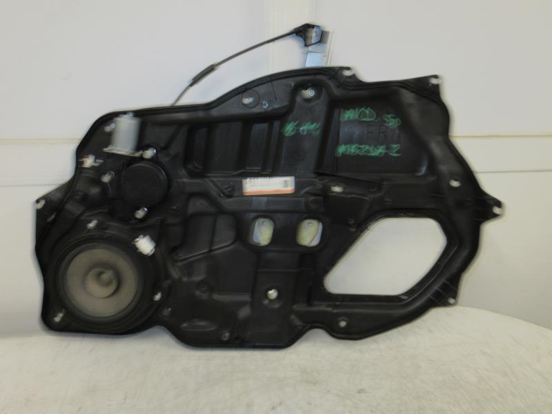 Leve vitre electrique avant droit MAZDA 2 2 PHASE 1 Essence - 1