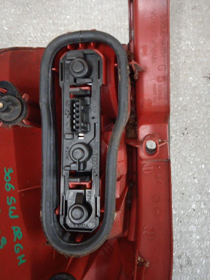 Fanale posteriore principale sinistro (luci) PEUGEOT 306 BREAK Gasolina - 1