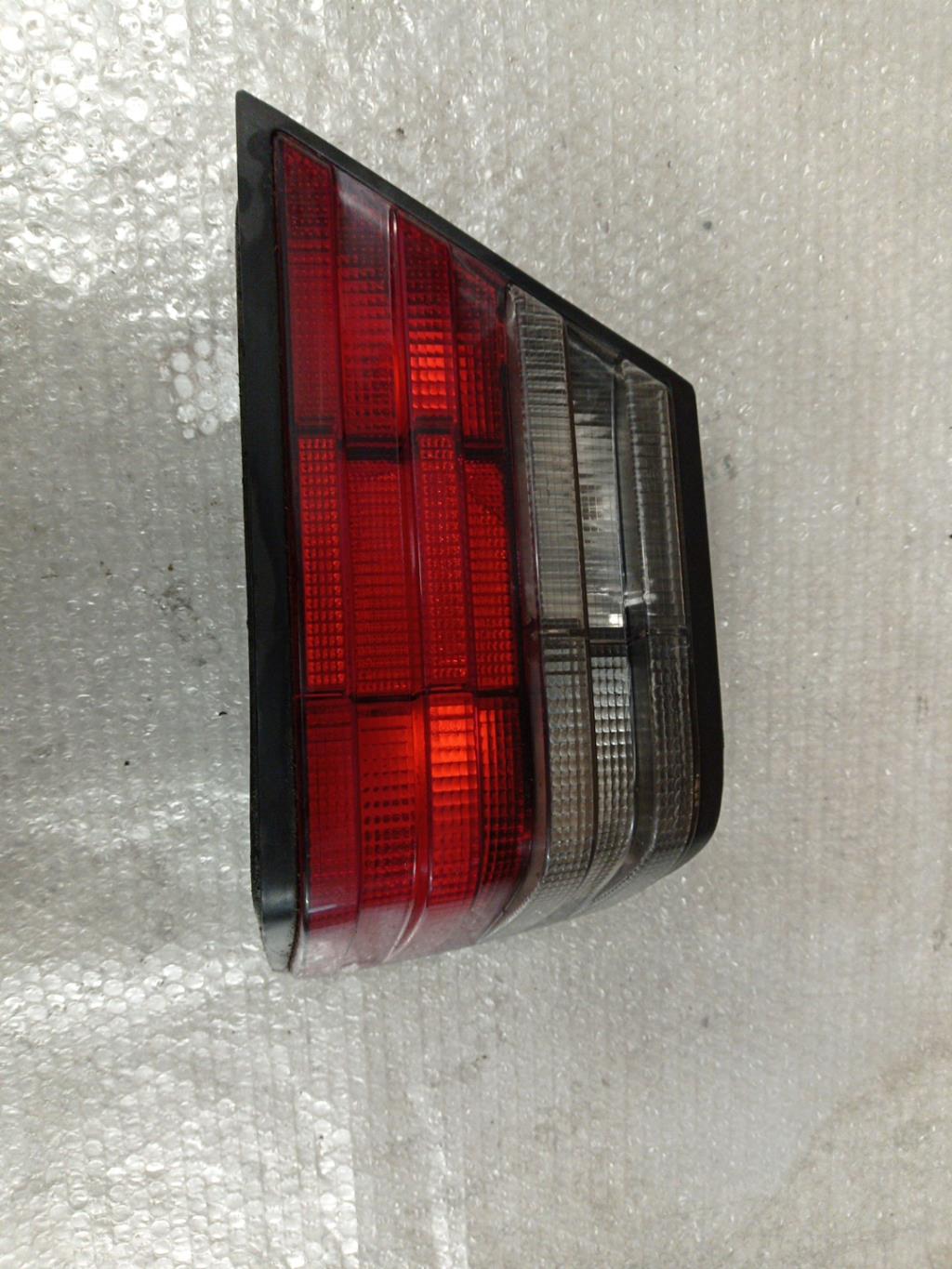 Fanale posteriore principale destro (luci) MERCEDES CLASSE E 124 PHASE 2 Diésel - 1