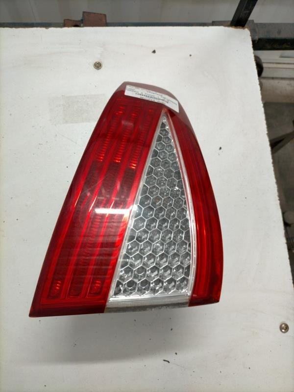 Fanale posteriore principale sinistro (luci) FORD MONDEO 3 PHASE 1 Diésel - 1