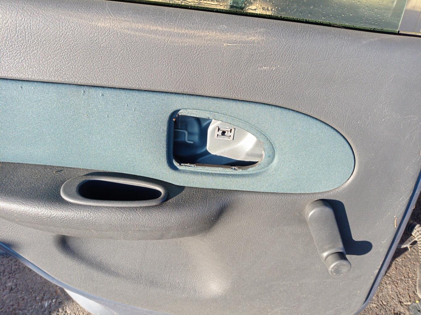 Portiera posteriore sinistra RENAULT CLIO 2 CAMPUS PHASE 1 Diésel - 1