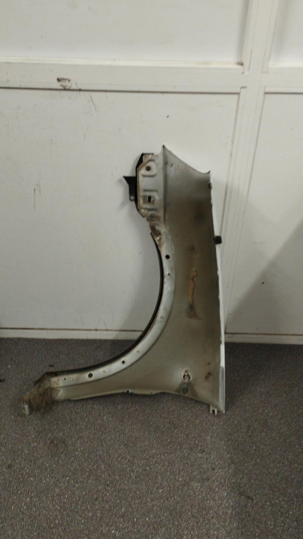 Parafango anteriore destro OPEL CORSA C PHASE 2 Gasolina - 1