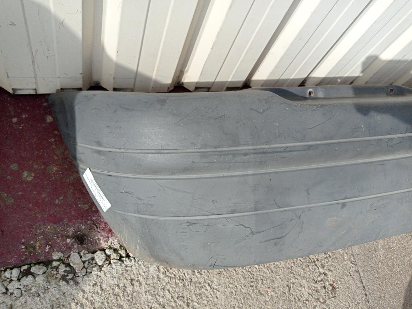 Pare choc arriere RENAULT CLIO 2 PHASE 1 Essence - 1
