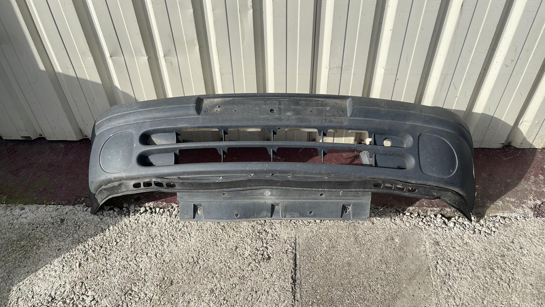 Paraurti anteriore RENAULT CLIO 2 PHASE 1 Diésel - 1