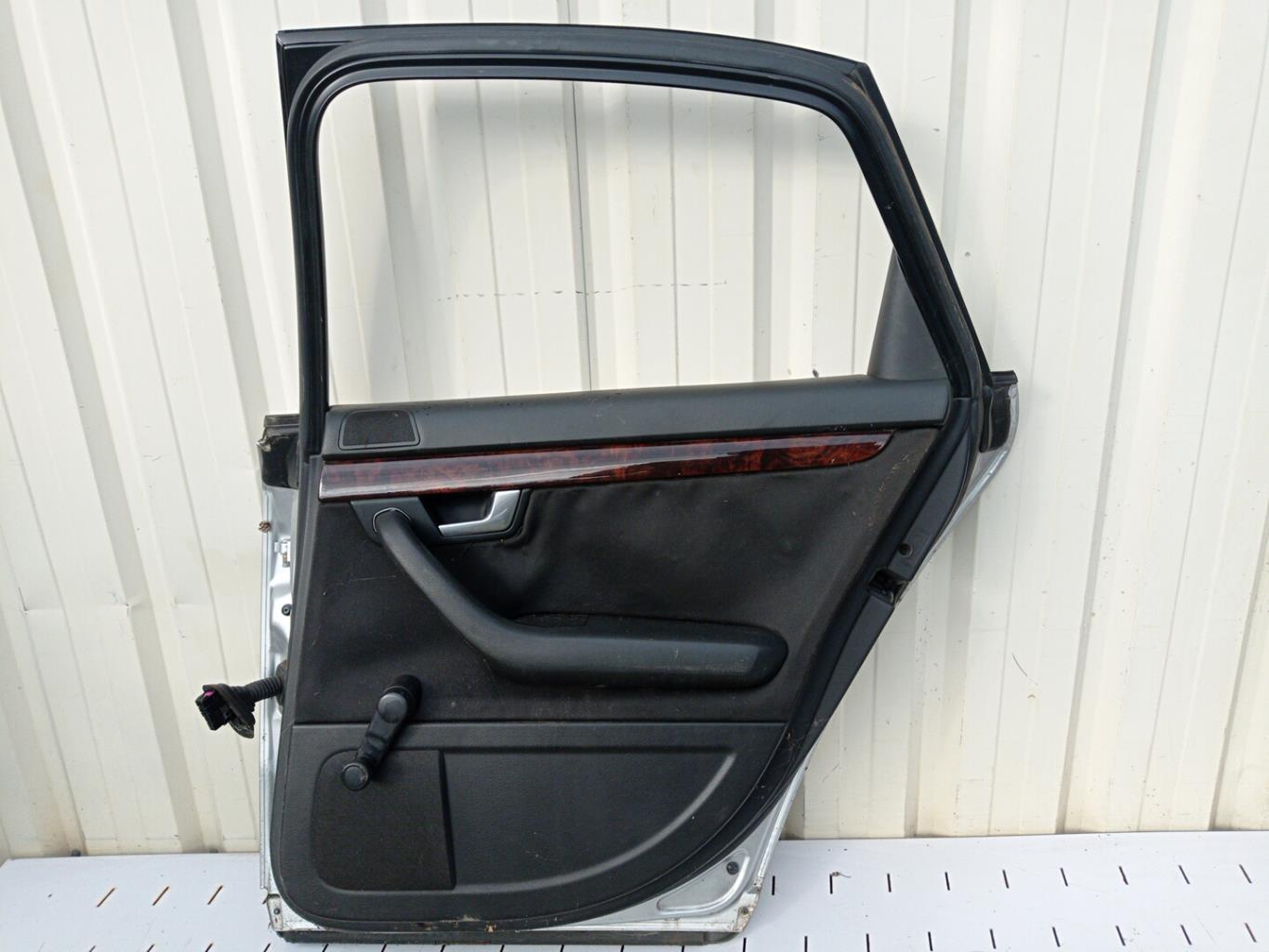 Puerta trasera derecha AUDI A4 2 PHASE 1 Diésel - 1