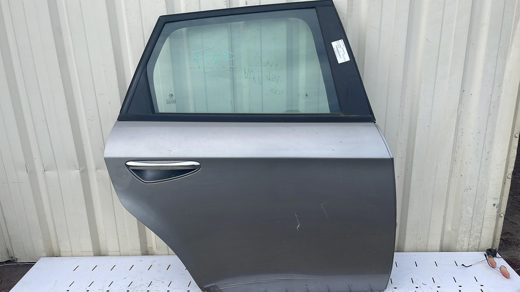 Portiera posteriore destra ALFA ROMEO 159 BREAK Diésel - 1