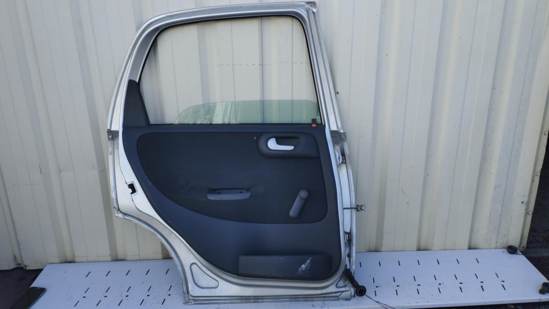 Porte arriere gauche OPEL CORSA C PHASE 2 Essence - 1