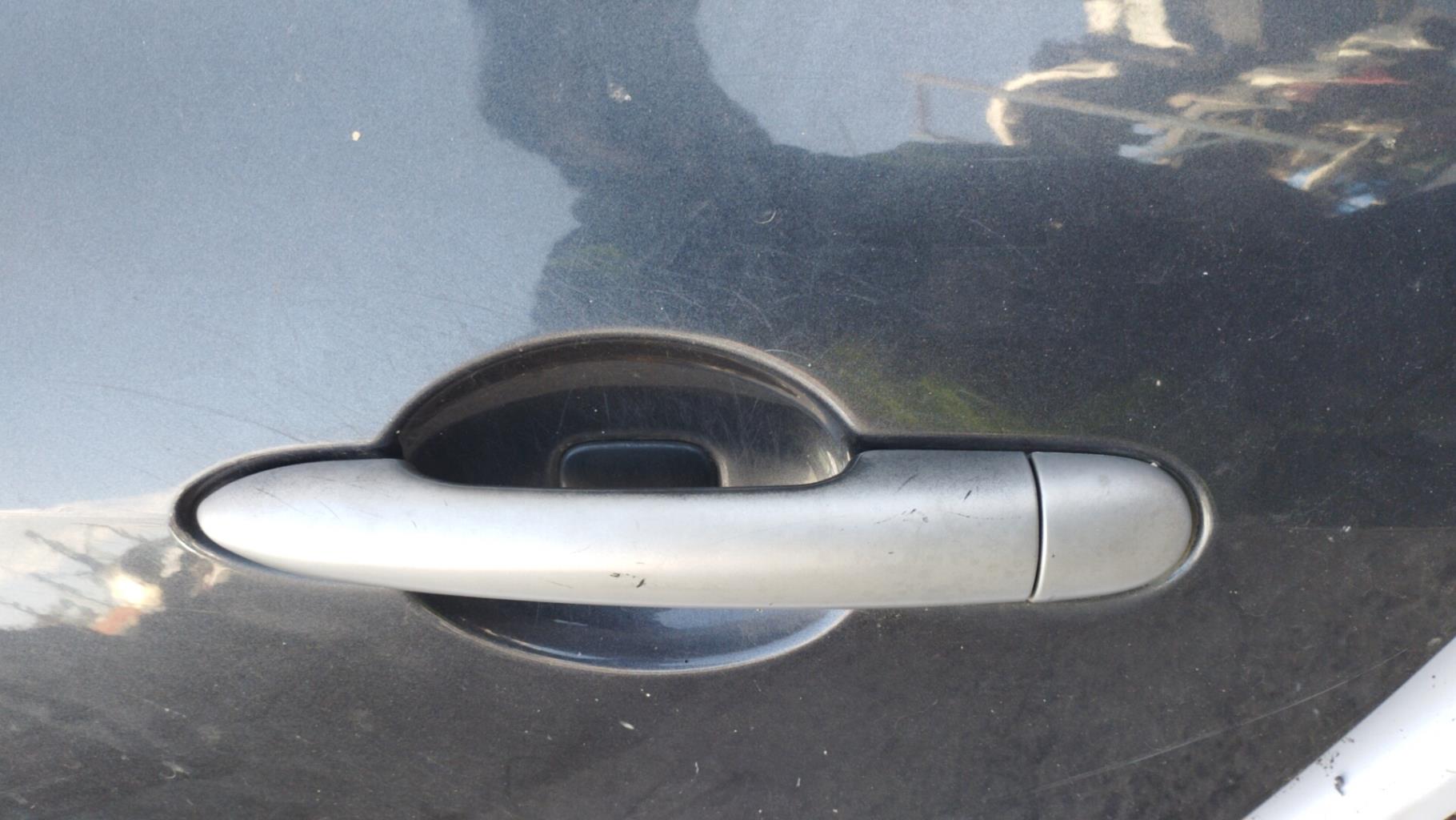 Portiera posteriore sinistra RENAULT CLIO 3 PHASE 2 BREAK Diésel - 1