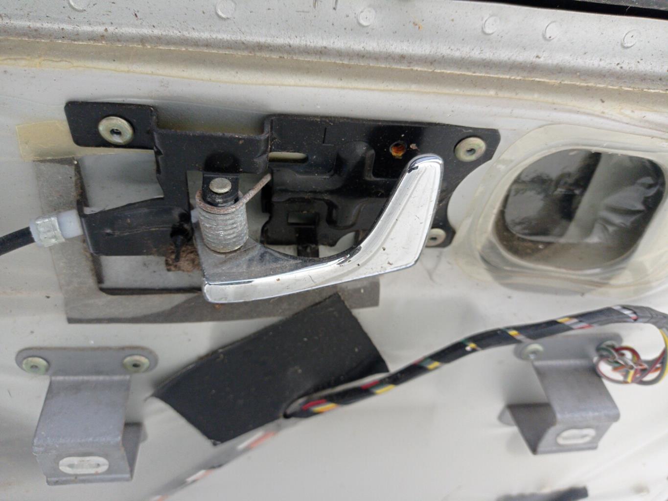 Portiera posteriore sinistra LAND ROVER DISCOVERY 2 PHASE 1 Diésel - 1